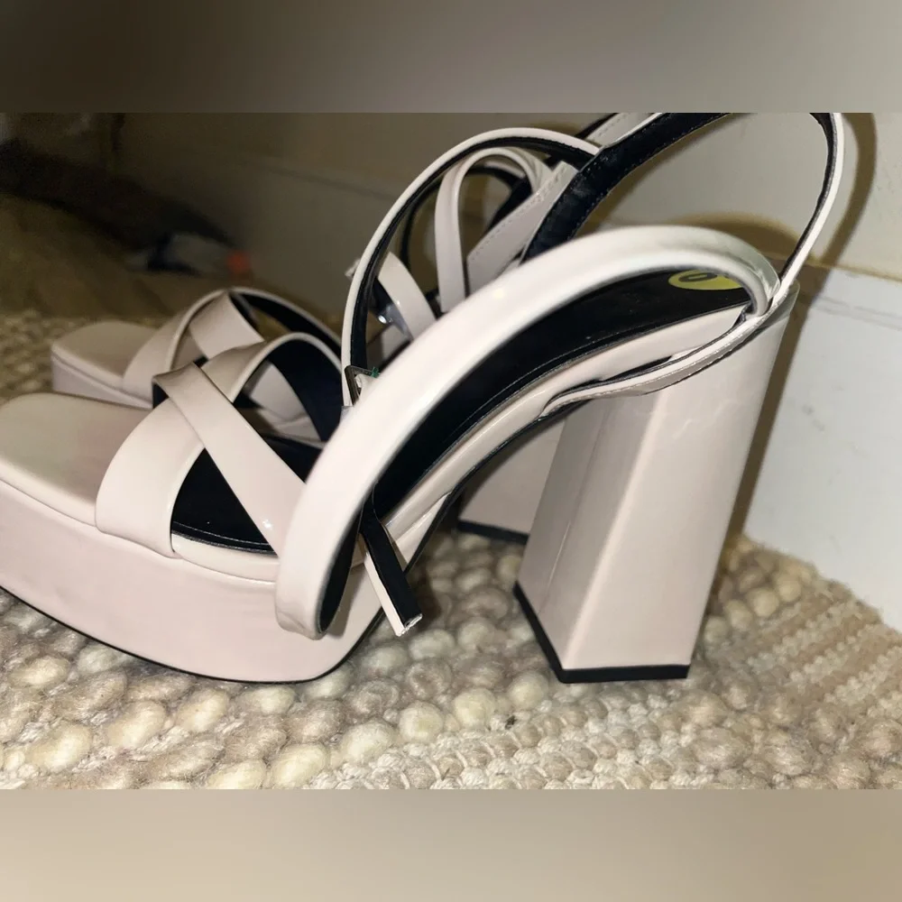 NWT Zara Platform Heels - Picture 5 of 11
